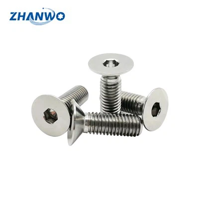 Forsenket hodebolt i titan